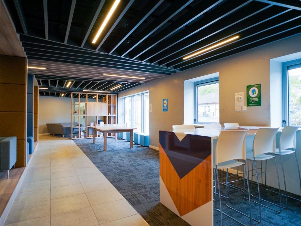1 Bedroom Apartments, Studios And Ensuite Bedrooms With Shared Kitchen At Centro House In スターリング エクステリア 写真