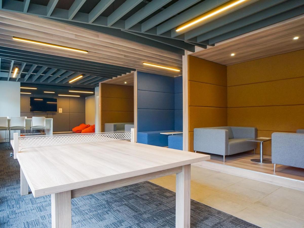 1 Bedroom Apartments, Studios And Ensuite Bedrooms With Shared Kitchen At Centro House In スターリング エクステリア 写真